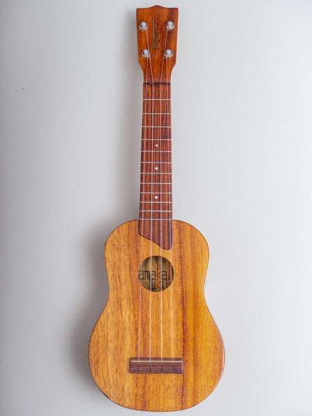 1950sKamakaGoldLabelUkulele-