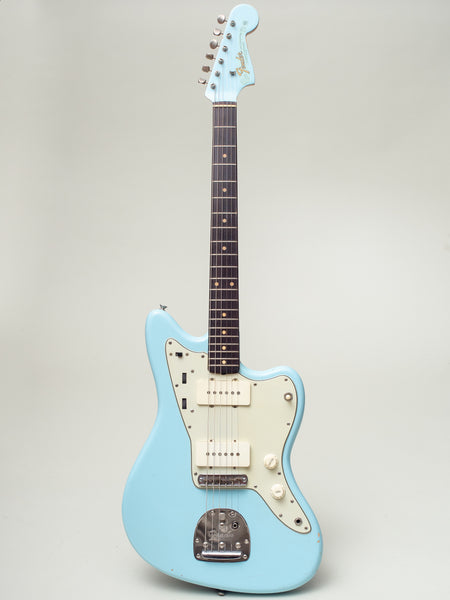 1961FenderJazzmasterRefinBlue-