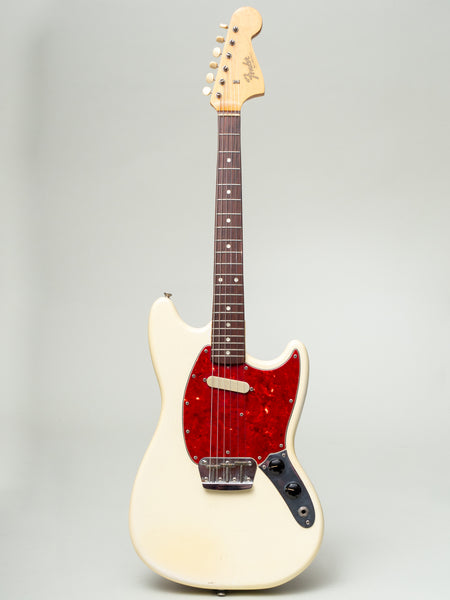 フェンダー　ミュージックマスター　fender music master Fender Musicmaster II Red 1966 – Chicago Music Exchange