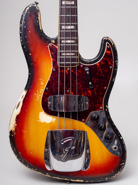 1969FenderJazzBass-02_grande.