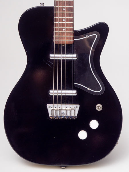 C.1990JerryJonesBaritone_-