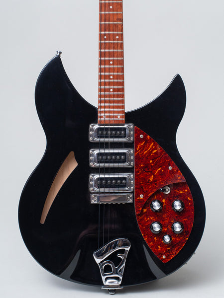2003_Rickenbacker_330-2_grande
