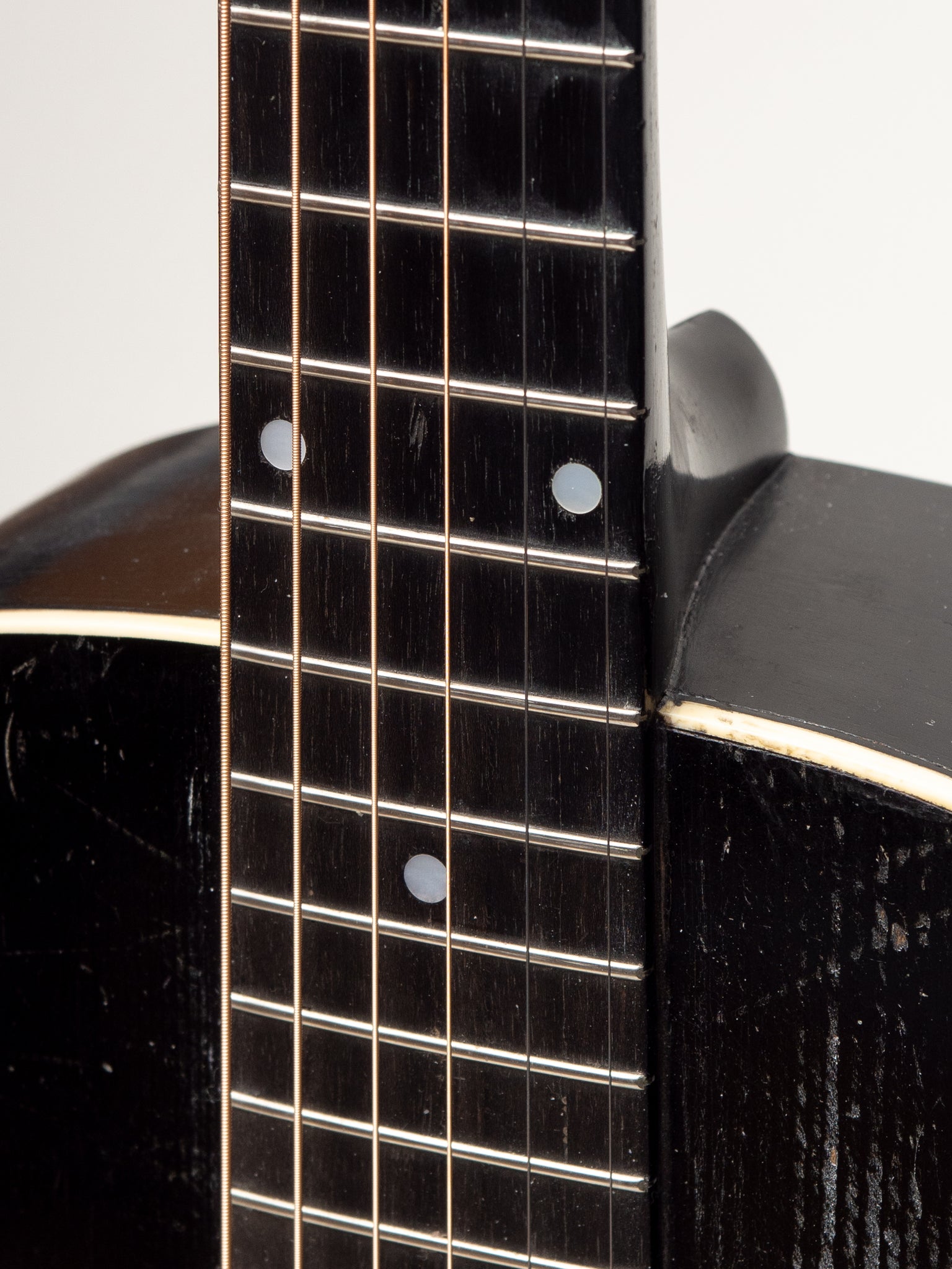 1932 Gibson L-00 13 Fret ON HOLD