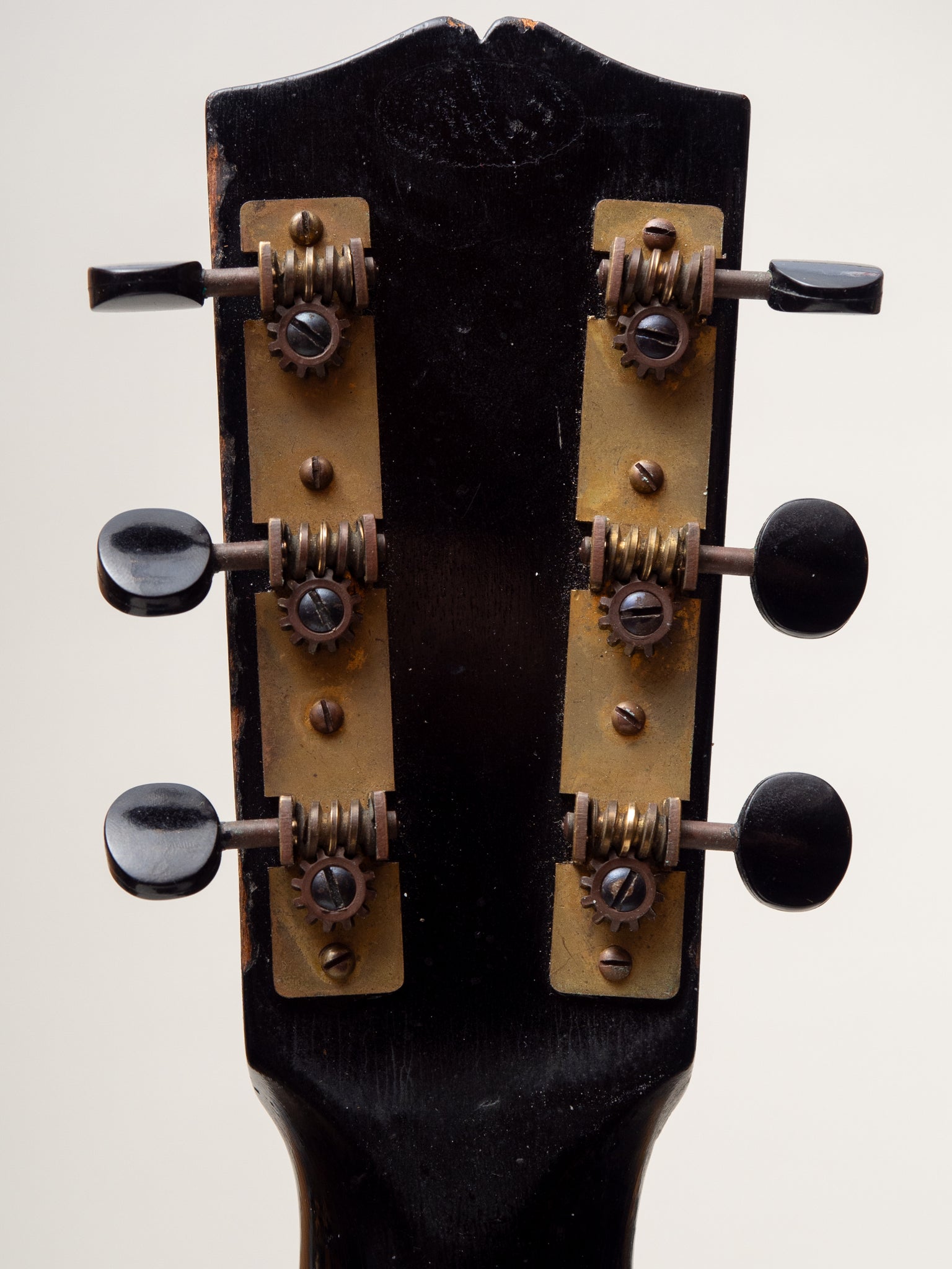 1932 Gibson L-00 13 Fret ON HOLD