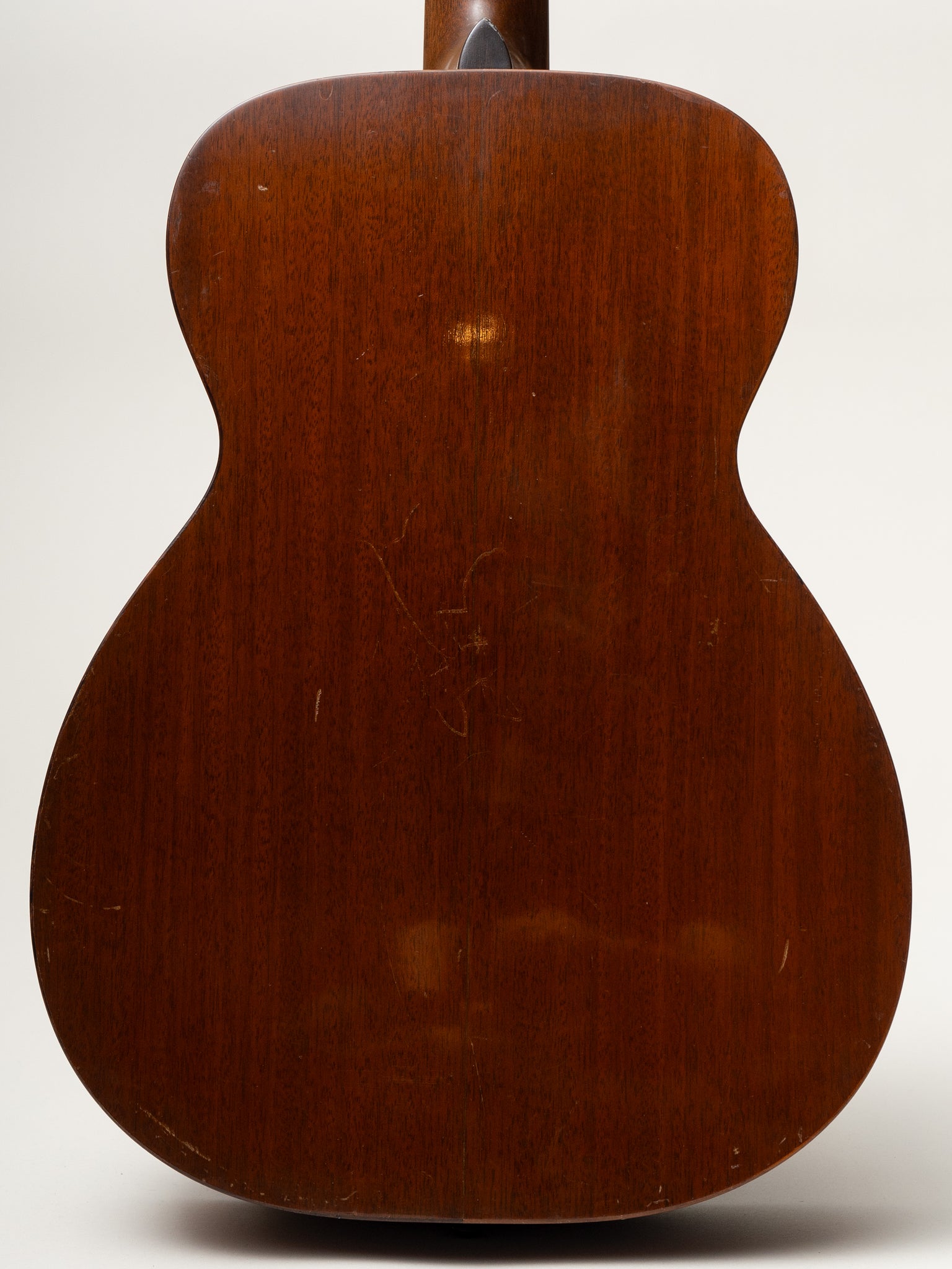 1945 Martin 0-18 Shade Top