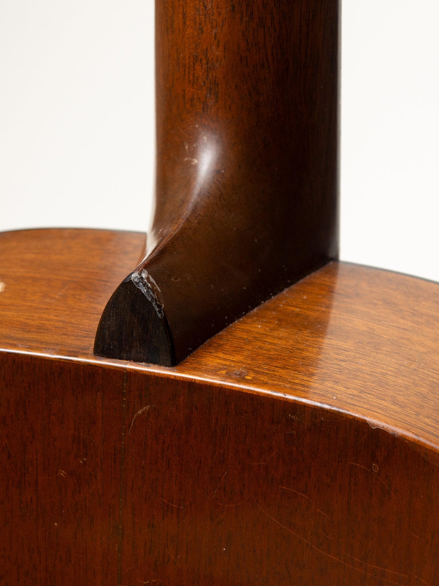1945 Martin 0-18 Shade Top
