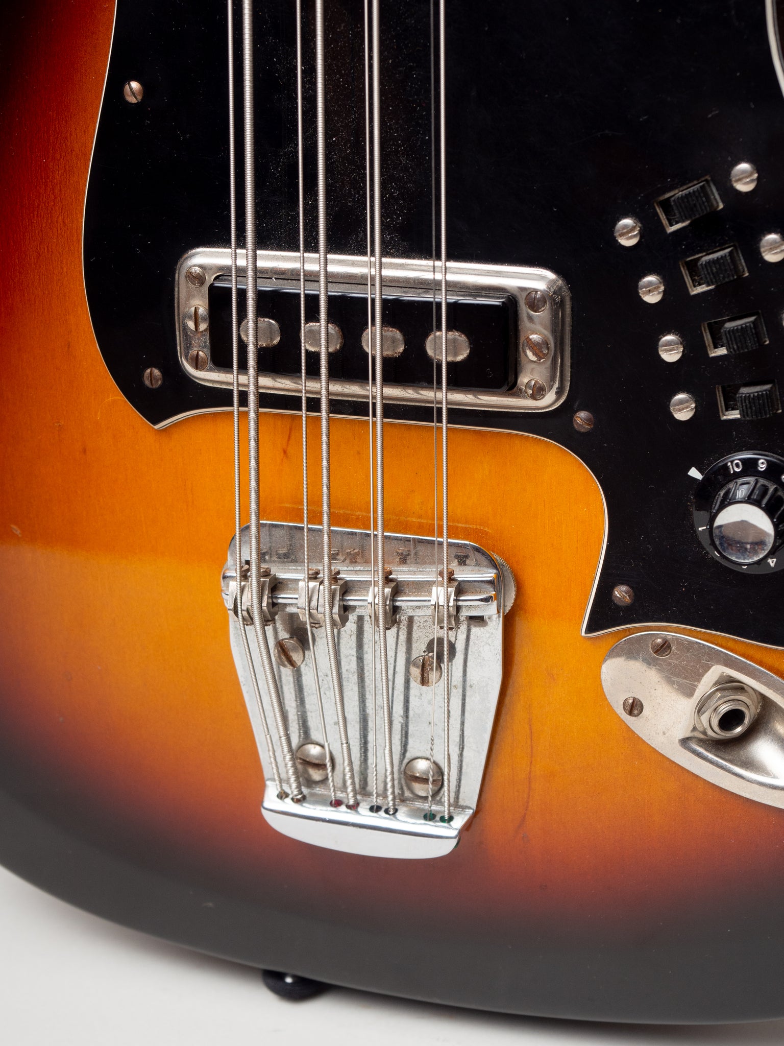 1966 Hagstrom H-8 8 String Bass