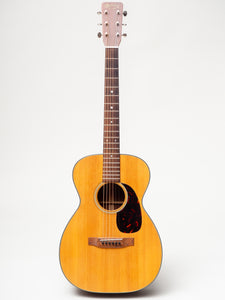 1967 Martin 0-18