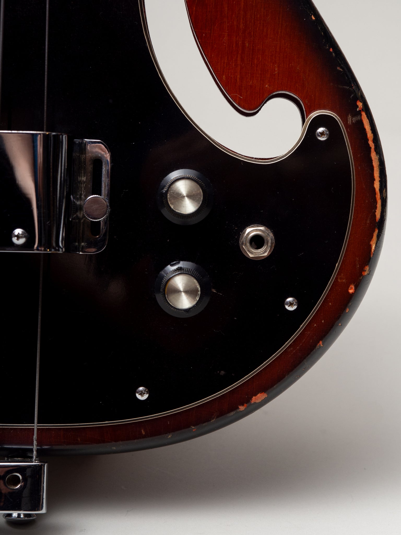1969 Ampeg AUB-1 Bass
