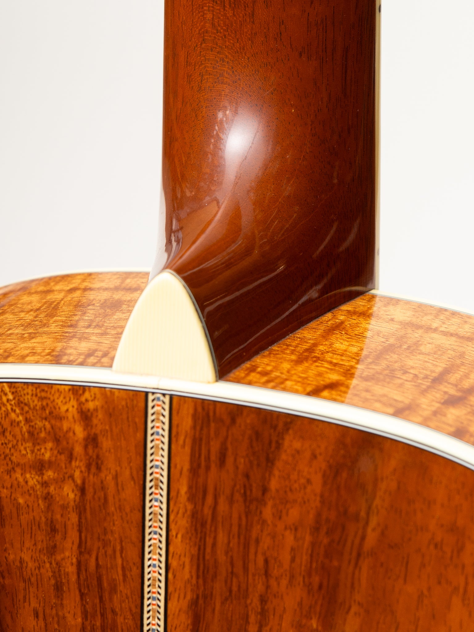 2001 Martin 00-37KSM