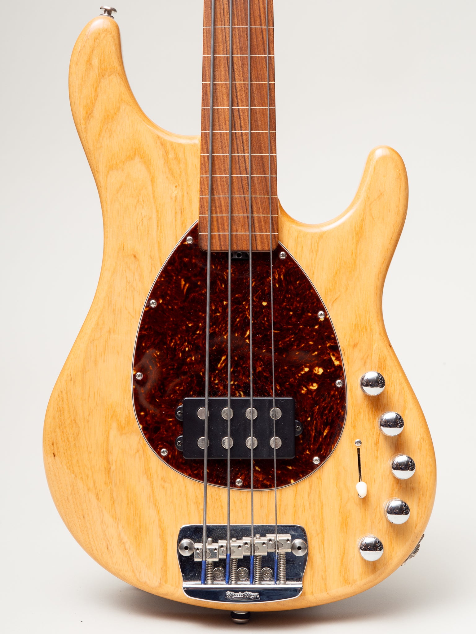 2001 Ernie Ball Music Man Sterling 4 H Piezo Fretless Bass – TR