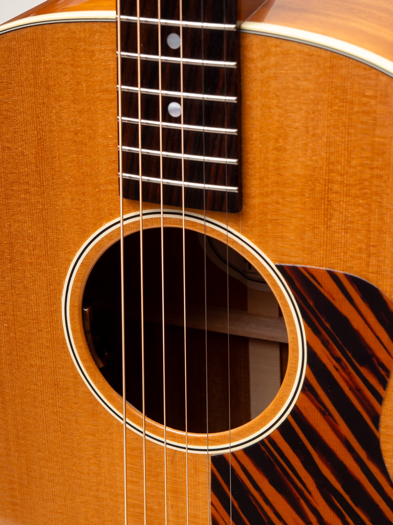 2013 Gibson J-35 Banner Resissue