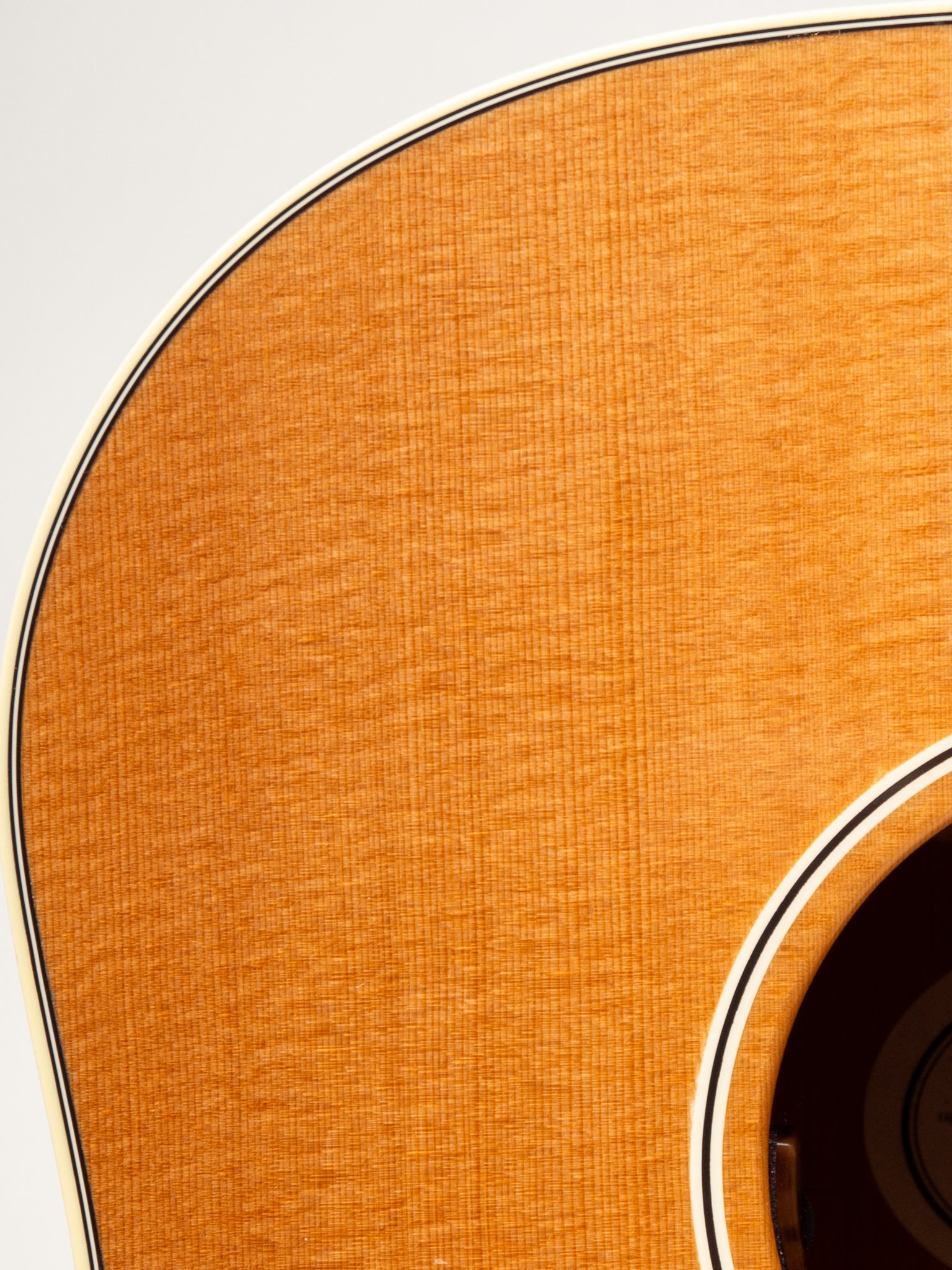 2013 Gibson J-35 Banner Resissue