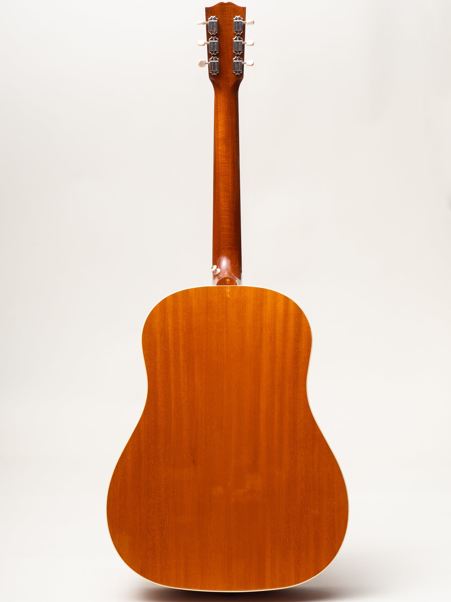 2013 Gibson J-35 Banner Resissue