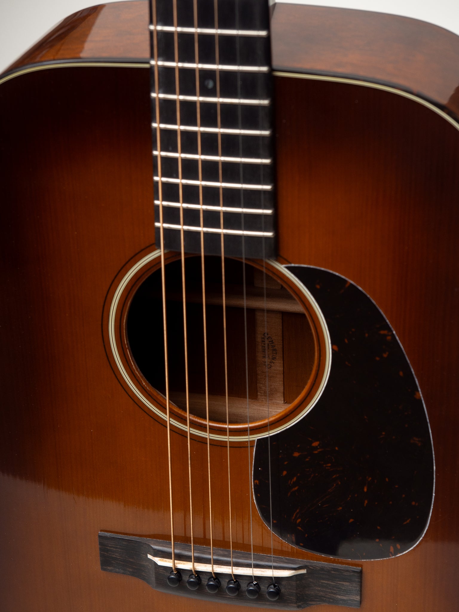 2024 Martin D-18 1937 Authentic Ambertone