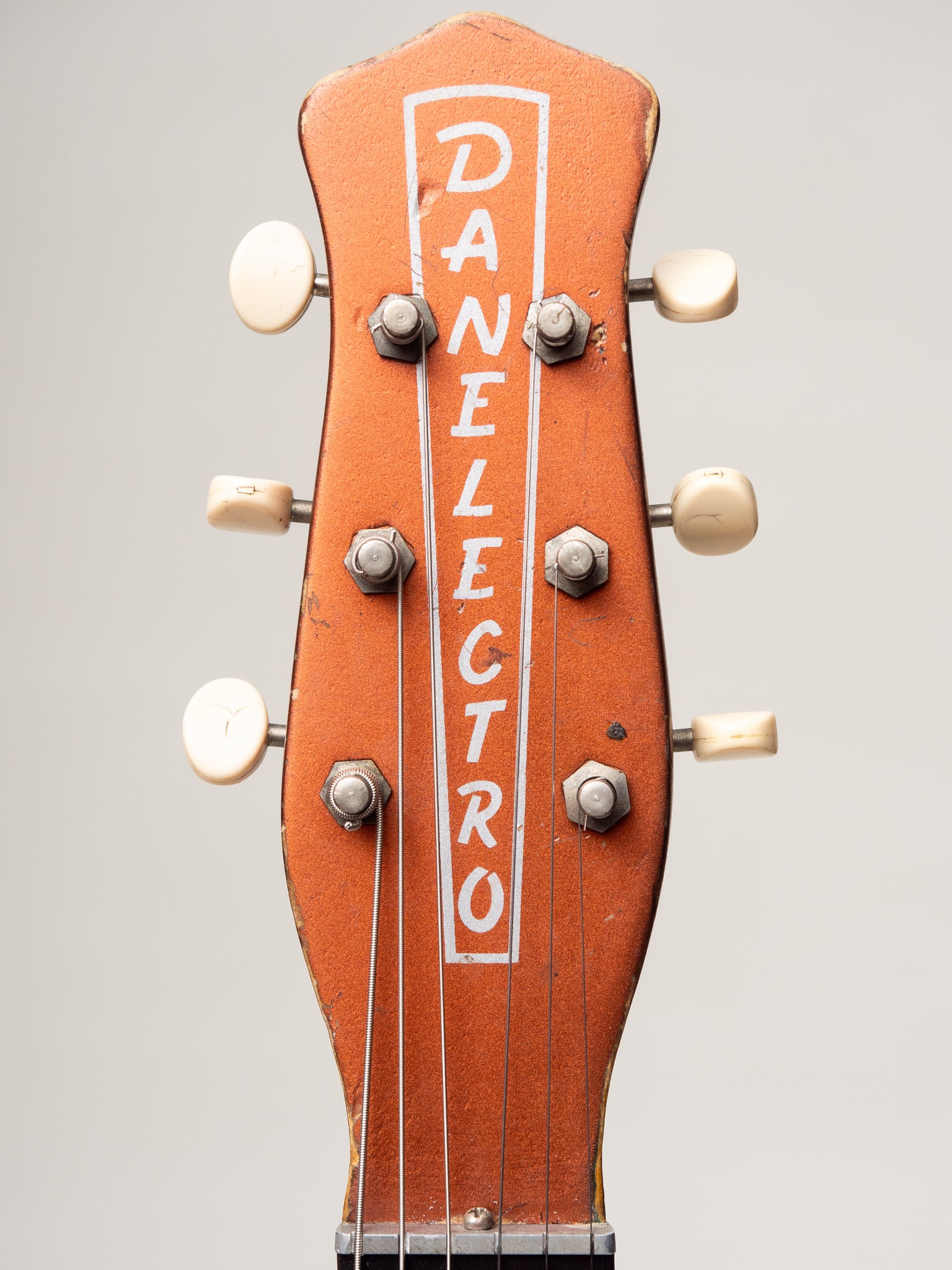 C. 1957 Danelectro U-2