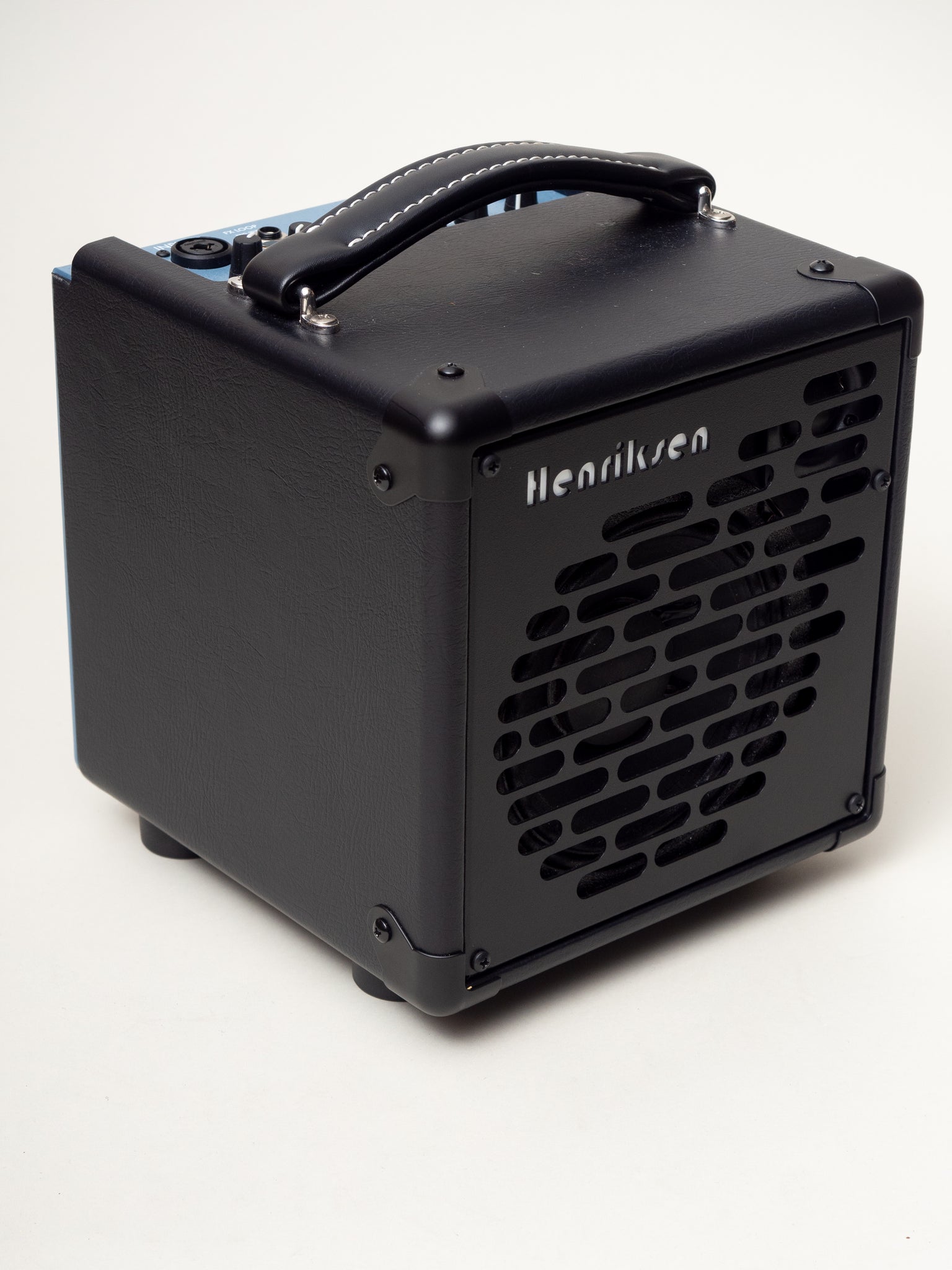 Used Henriksen Blu Amp