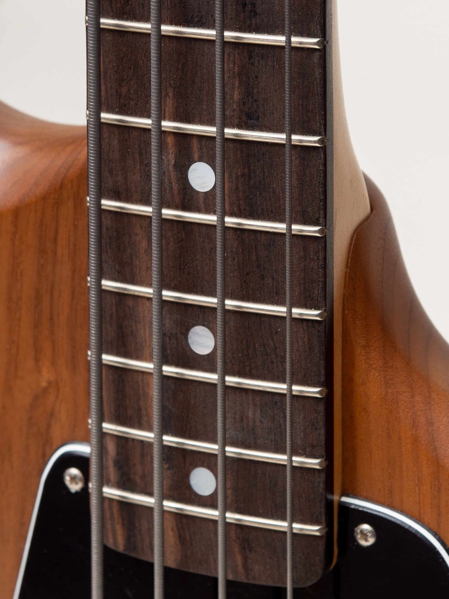 Used Serek Lincoln Bass