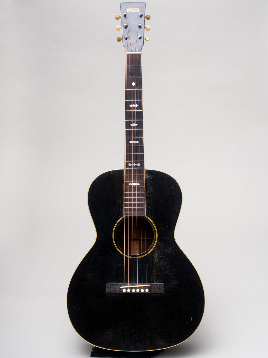 1930 Recording King Model 807 "Nick Lucas"