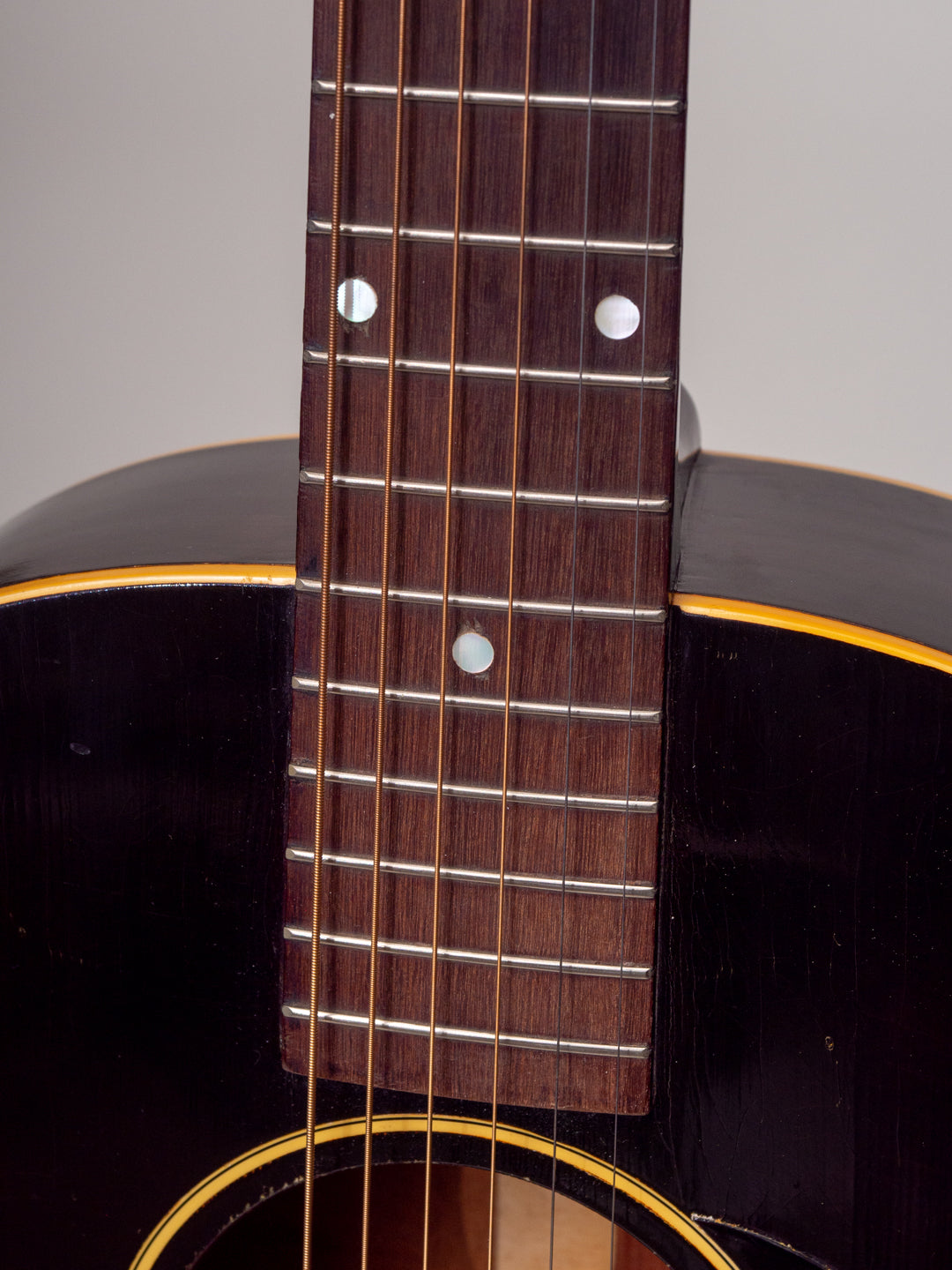 1945 Gibson LG-2