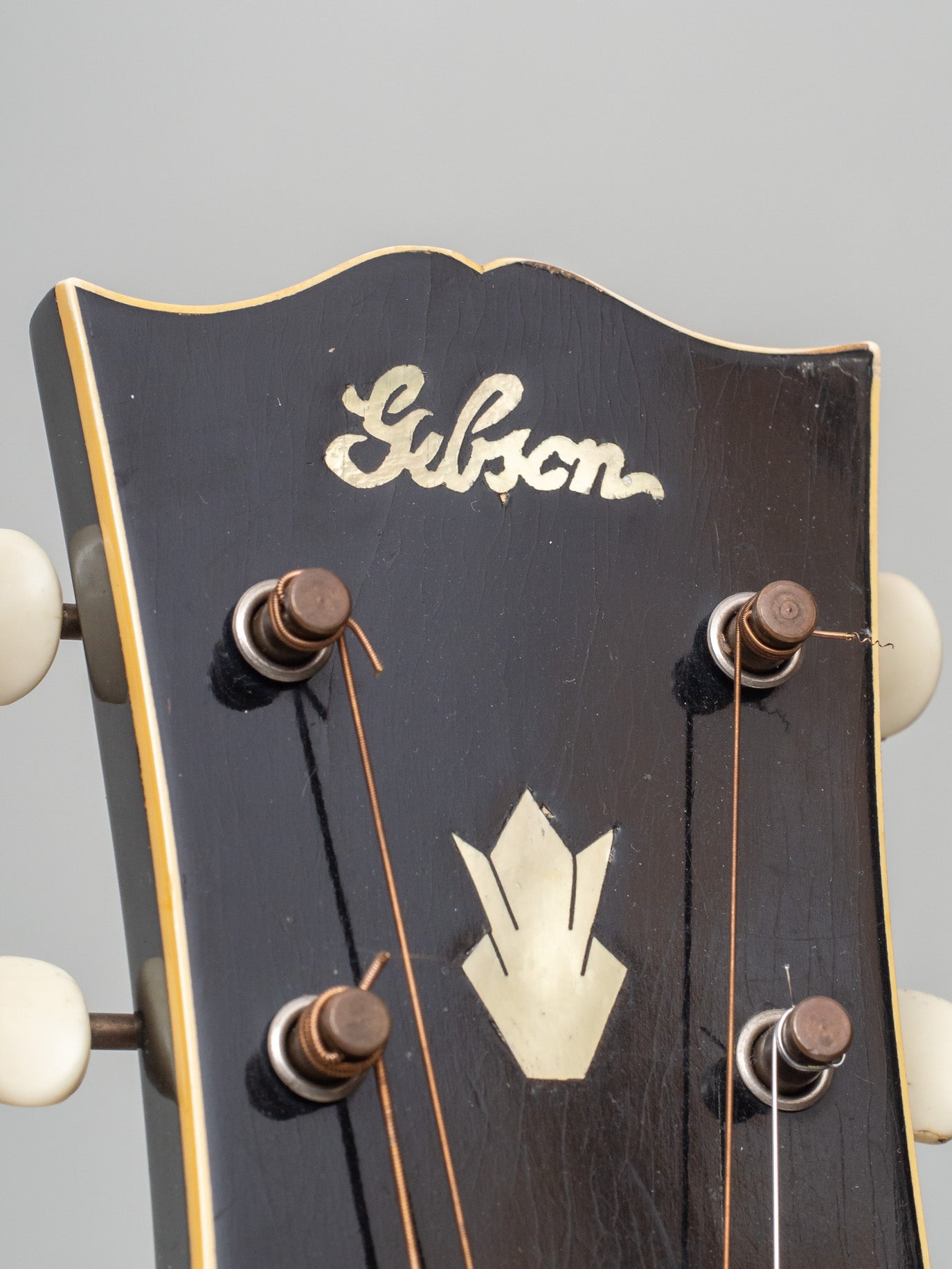 1945 Gibson L-7