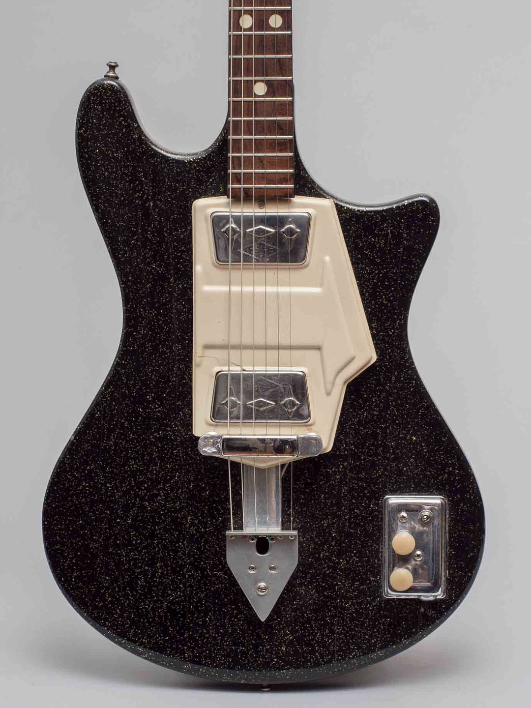 1960s Wandre Twist – TR Crandall Guitars